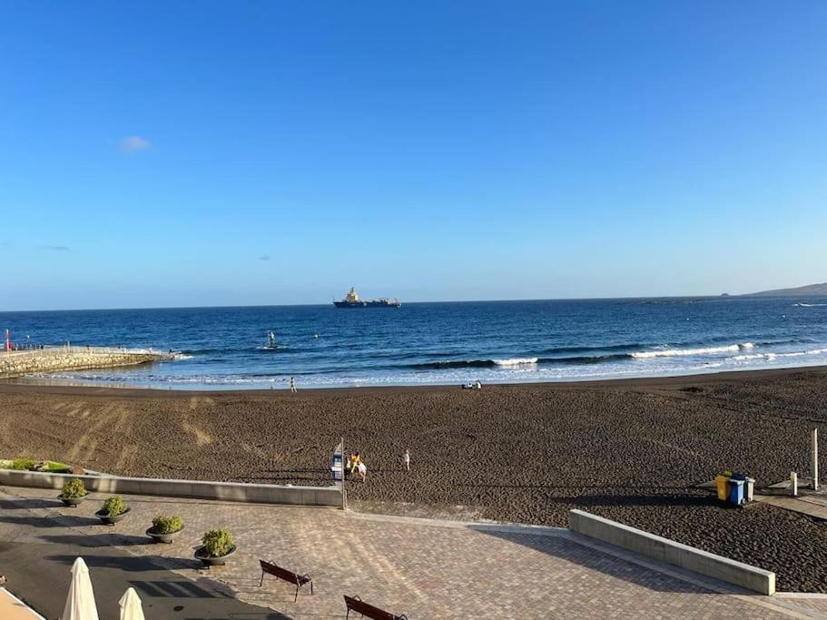 Pieds Dans L'Eau - Vue Sur Mer - Playa De Melenara Εξωτερικό φωτογραφία